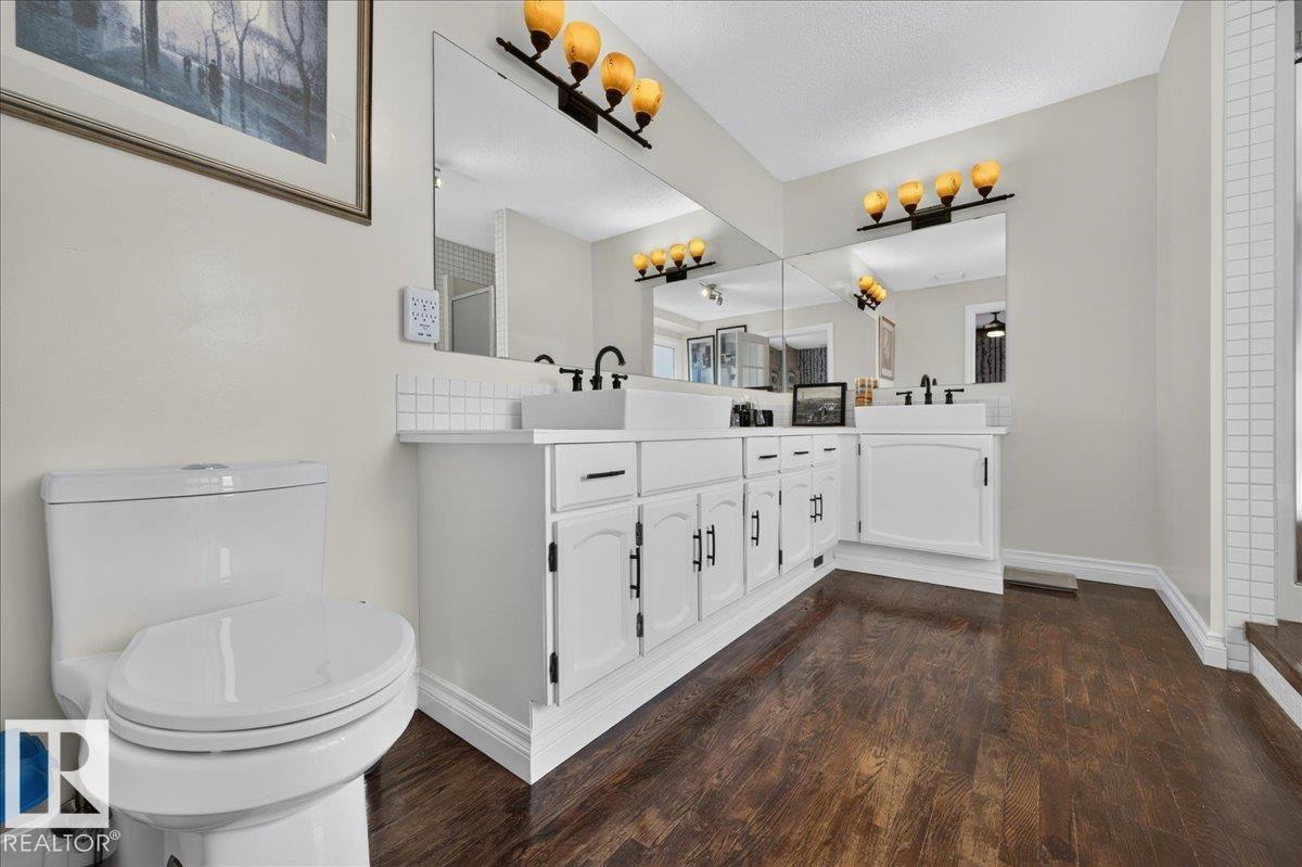 9328 173 ST NW NW - 44