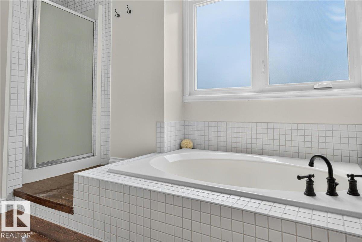 9328 173 ST NW NW - 45