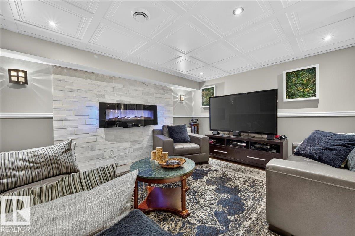 9328 173 ST NW NW - 49