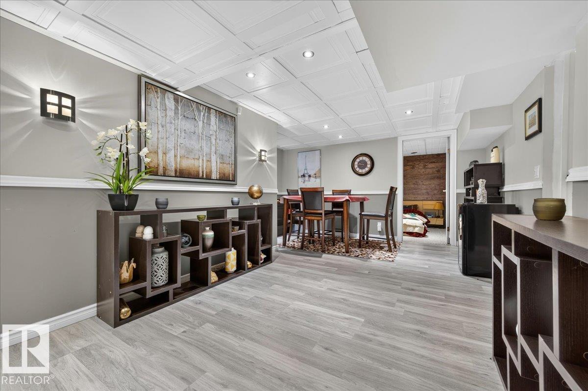 9328 173 ST NW NW - 52