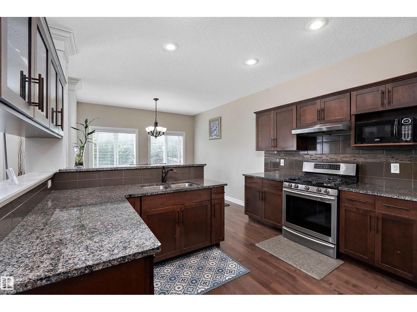 12207 172 AV NW - 15