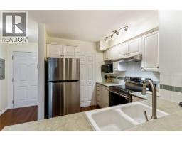 204 155 E 3rd Street, North Vancouver, BC V7L1E5 Photo 8