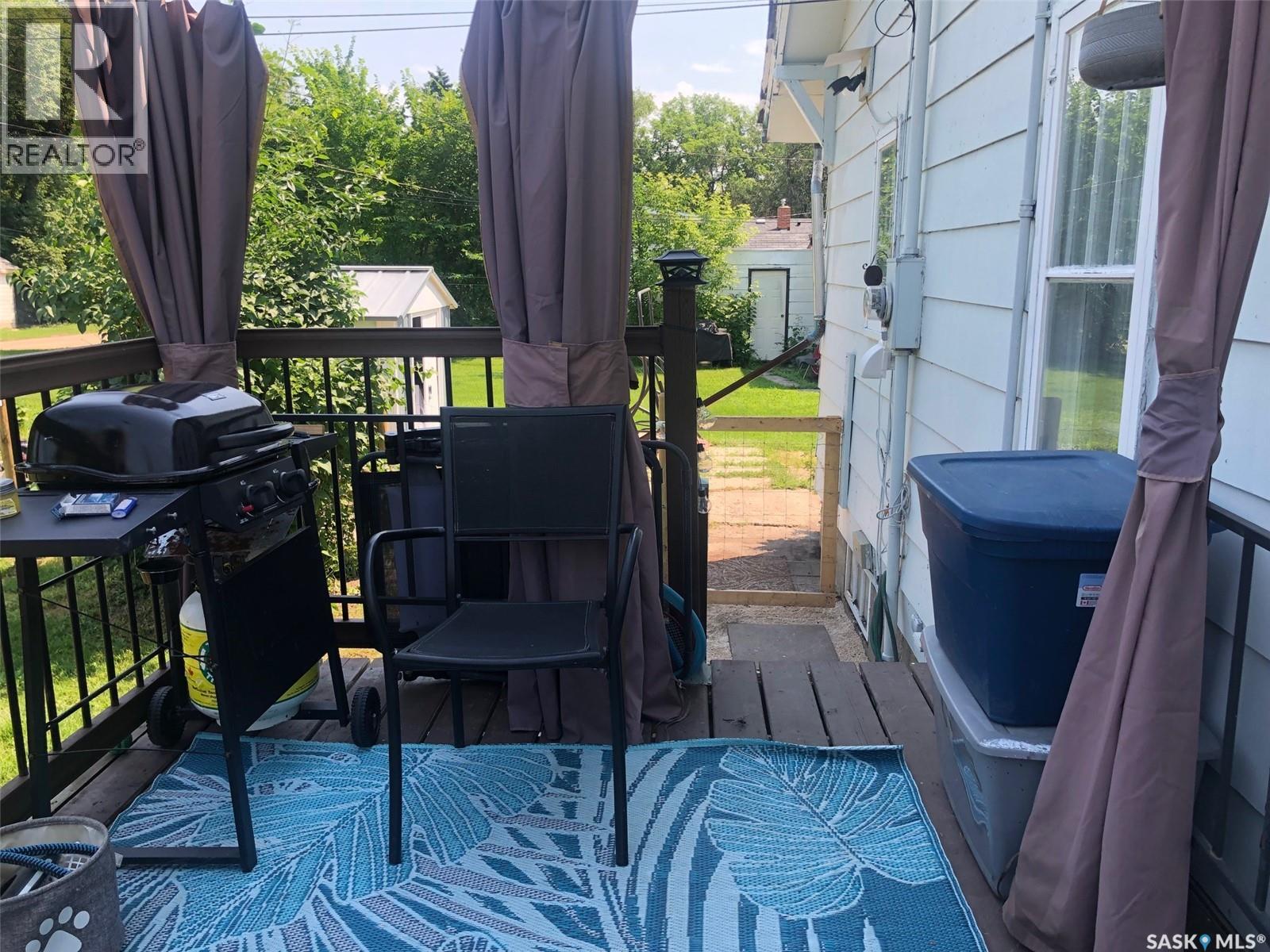 322 5th AVENUE E - Image 10