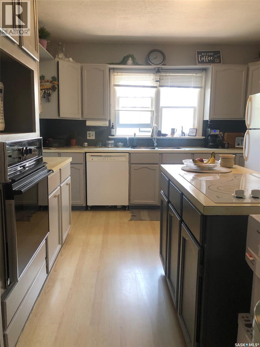 322 5th AVENUE E - Image 23