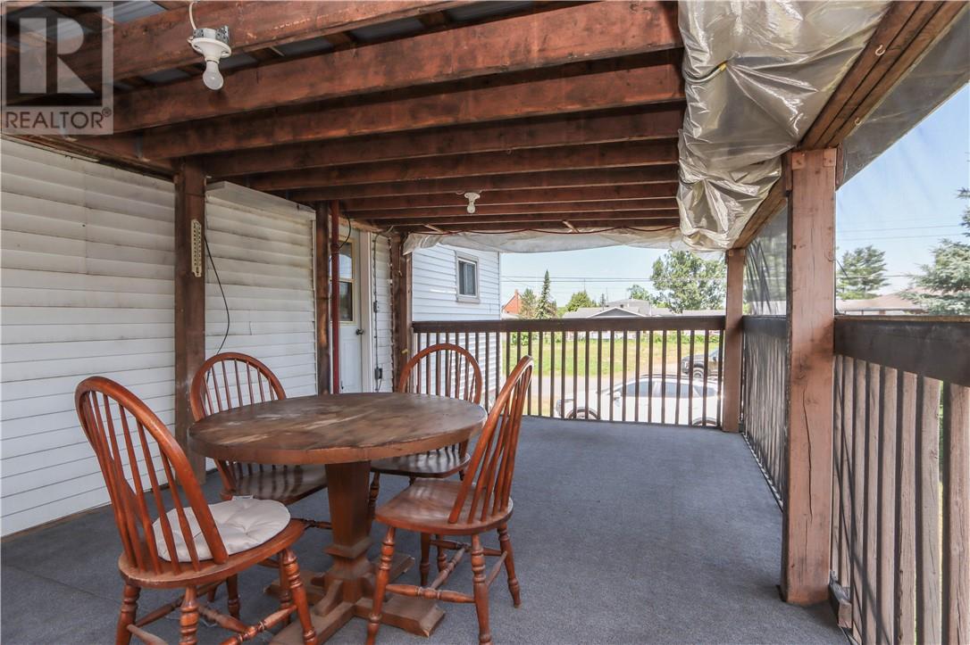 76 Montcalm Street - 17