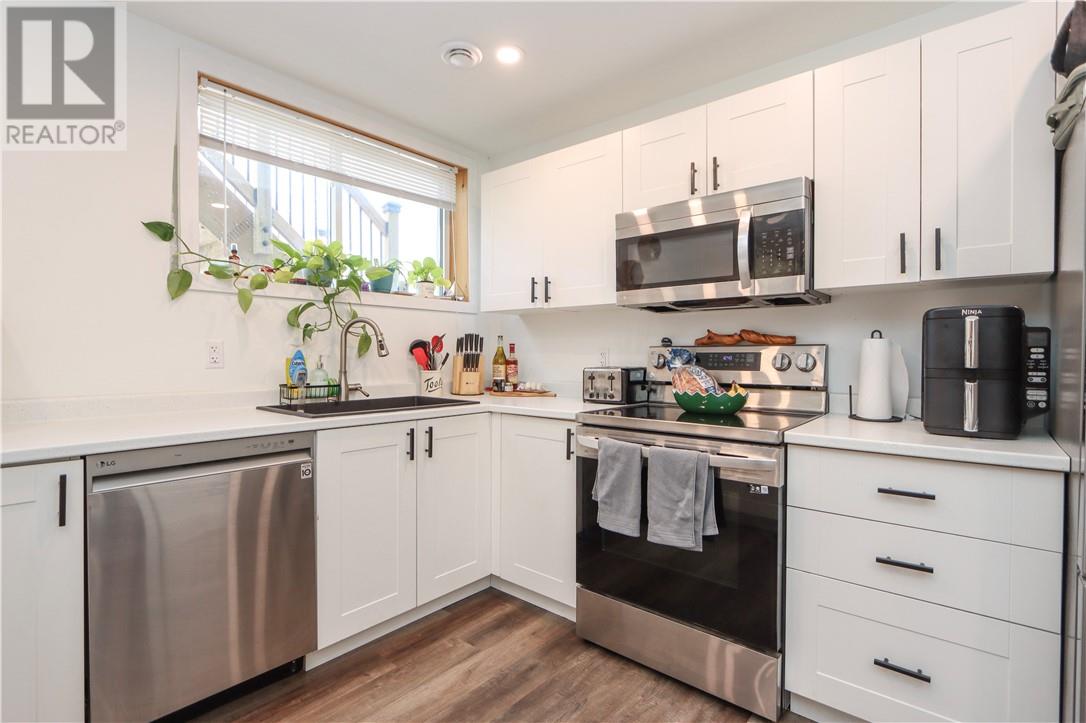 76 Montcalm Street - 22