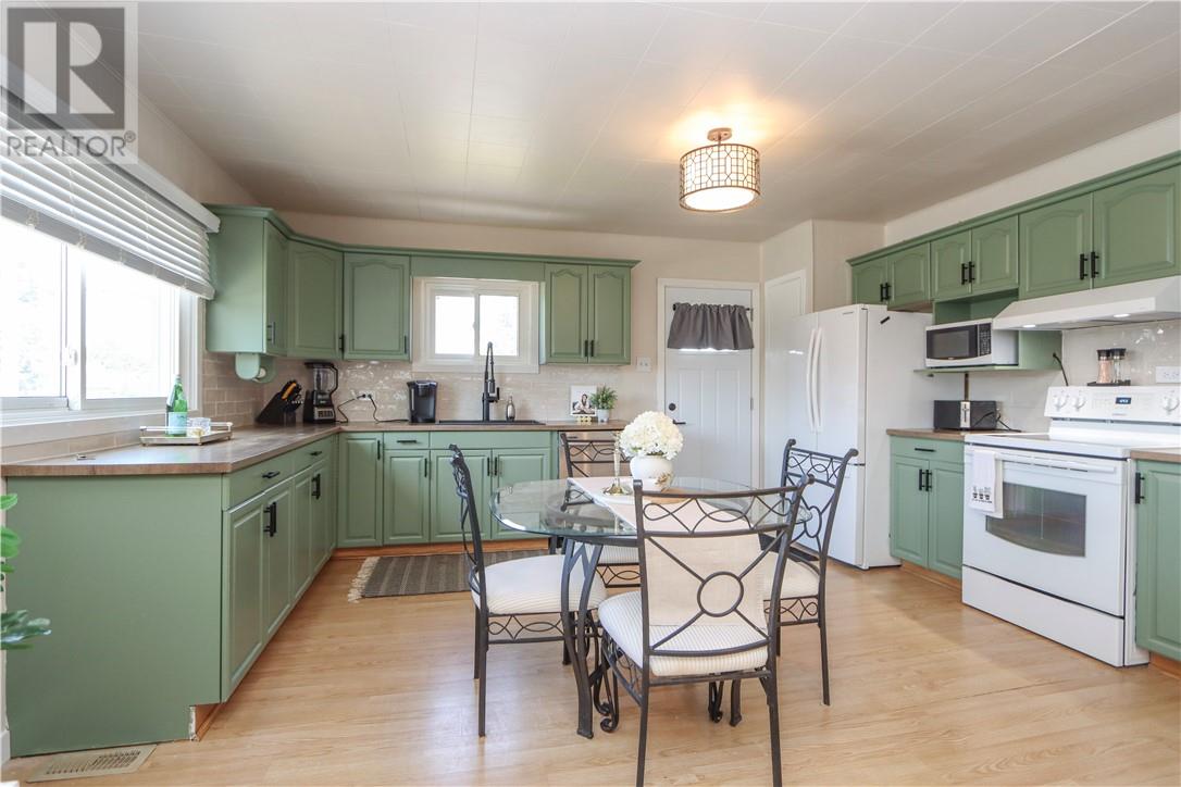 76 Montcalm Street - 4