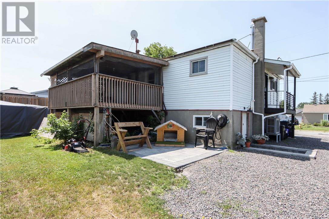 76 Montcalm Street - 34