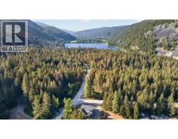5pc Ensuite bath - 193 Lockie Road, Tulameen, BC V0X1W0 Photo 9