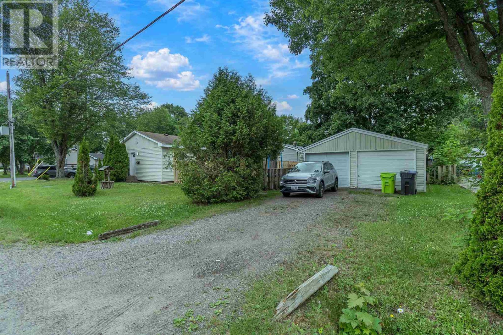100 Amy AVE - 15