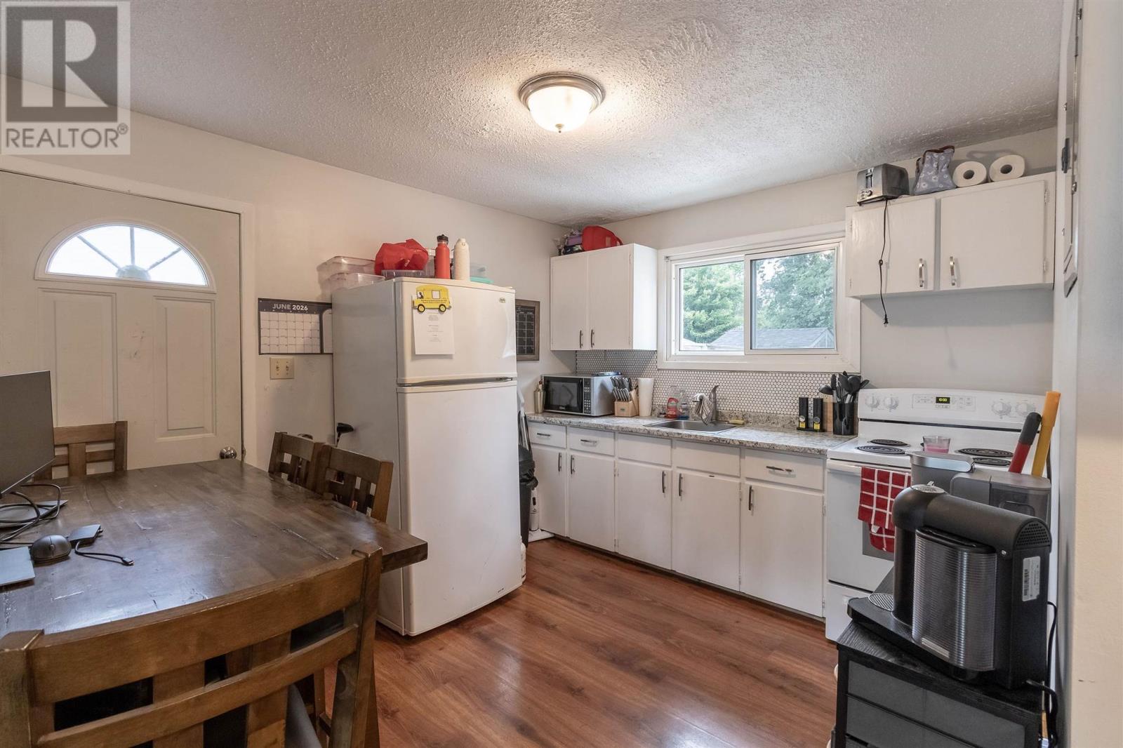 100 Amy AVE - 24