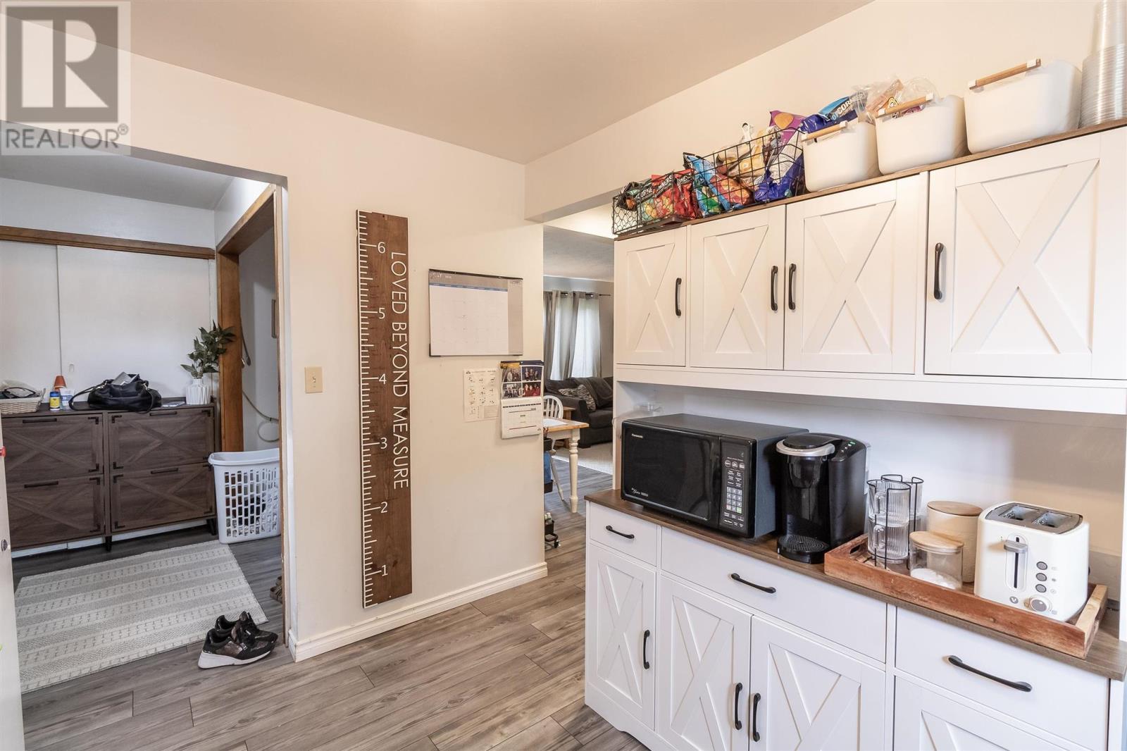 100 Amy AVE - 6