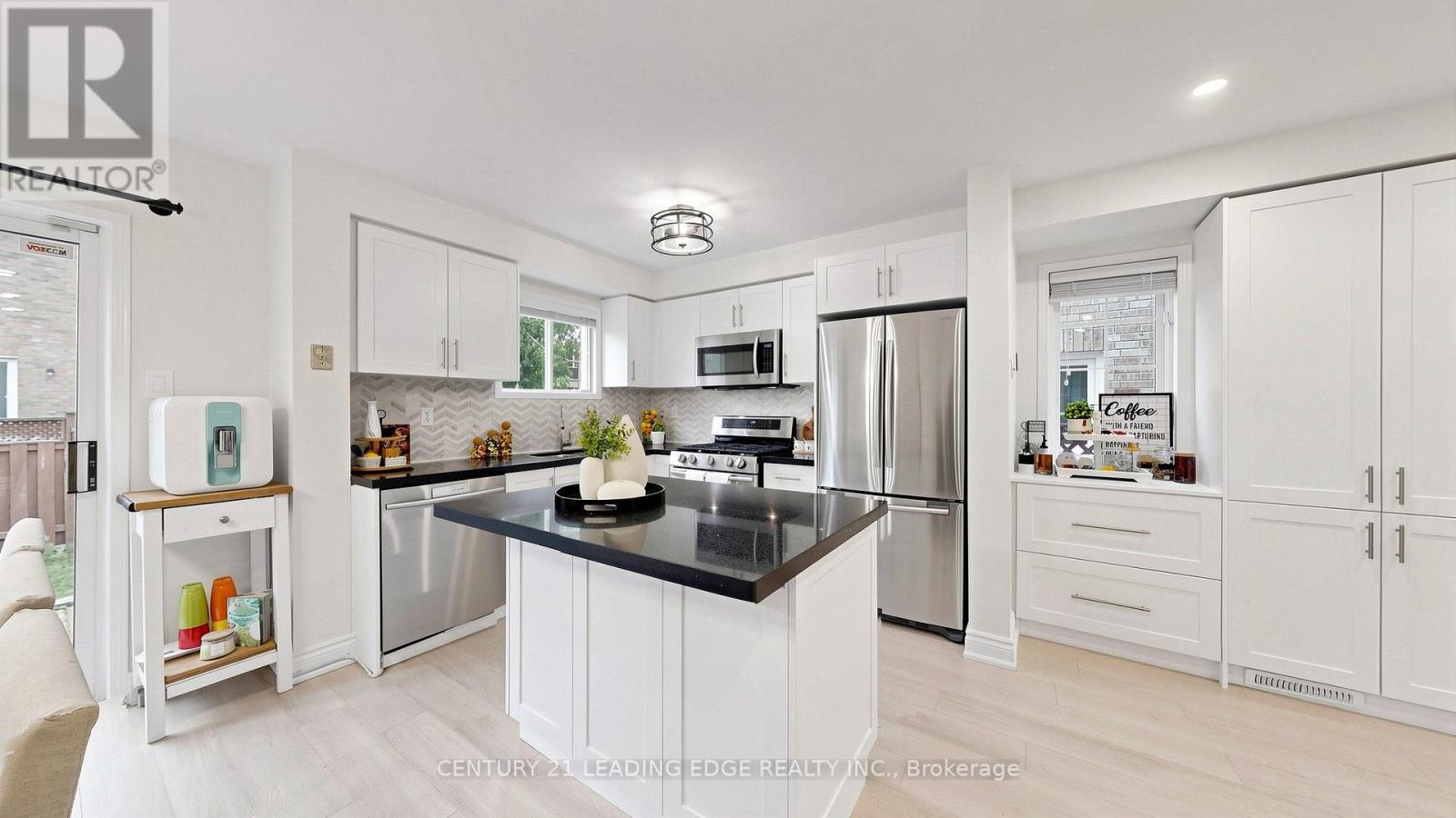 209 KELSO CRESCENT - 17