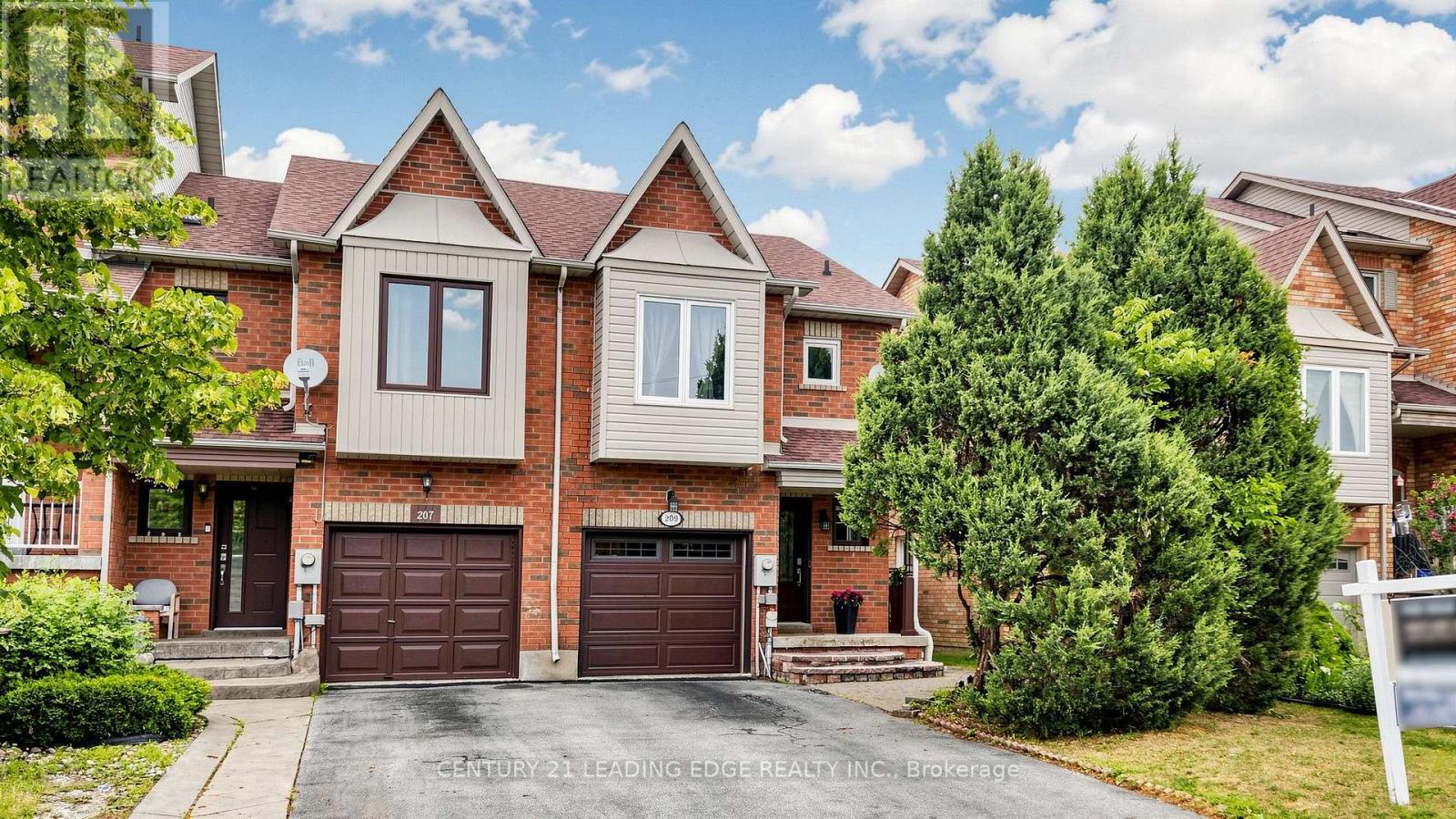 209 KELSO CRESCENT - 2
