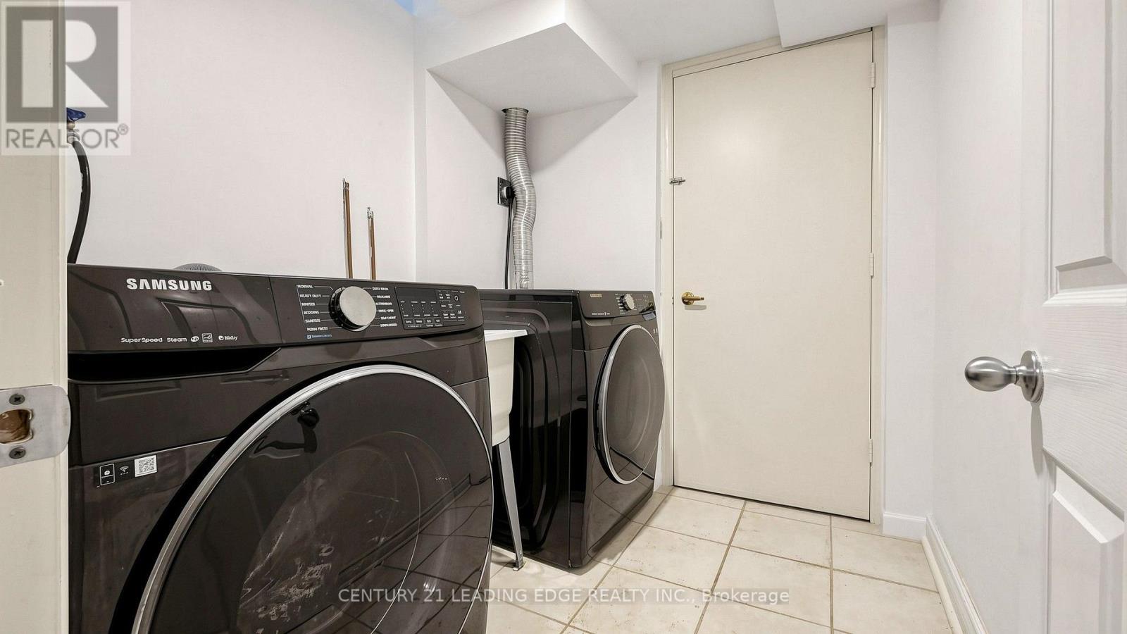 209 KELSO CRESCENT - 39