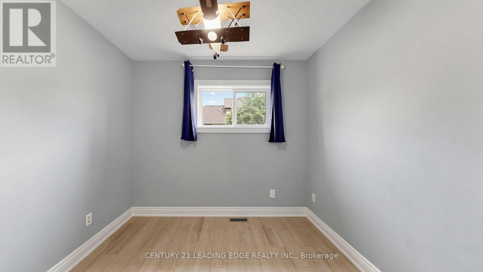 209 KELSO CRESCENT - 29