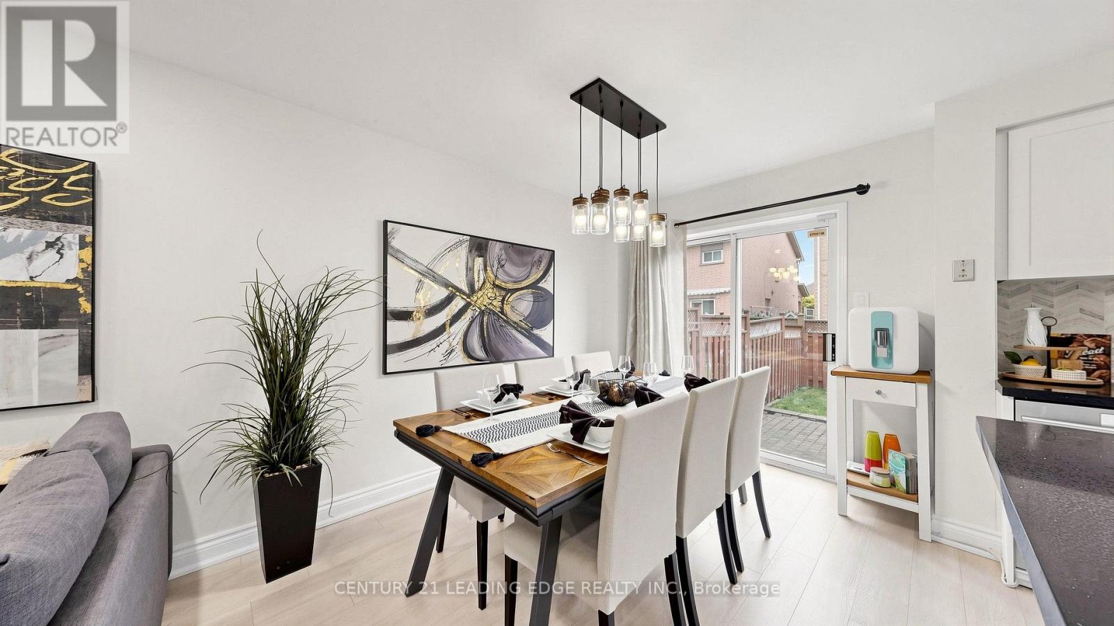 209 KELSO CRESCENT - 14