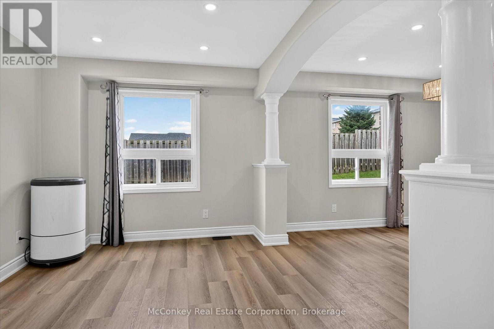 609 ACKERMAN CRESCENT - 16