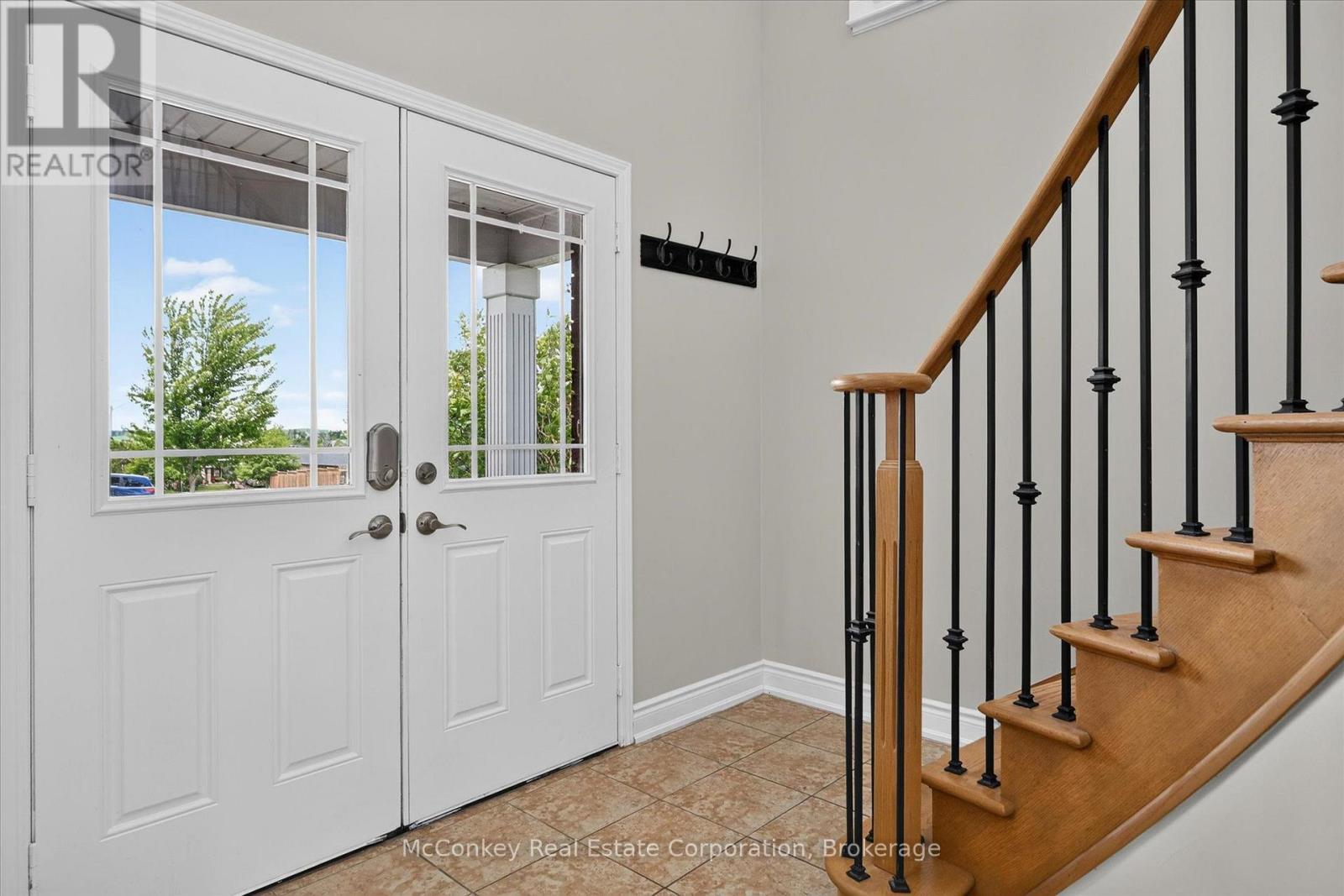 609 ACKERMAN CRESCENT - 3