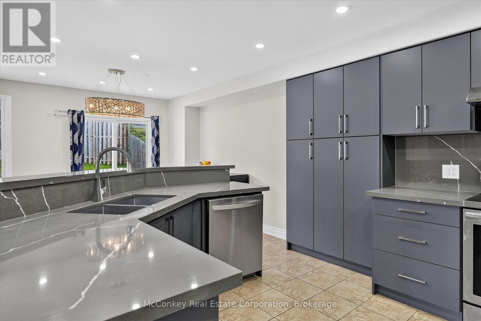 609 ACKERMAN CRESCENT - 4