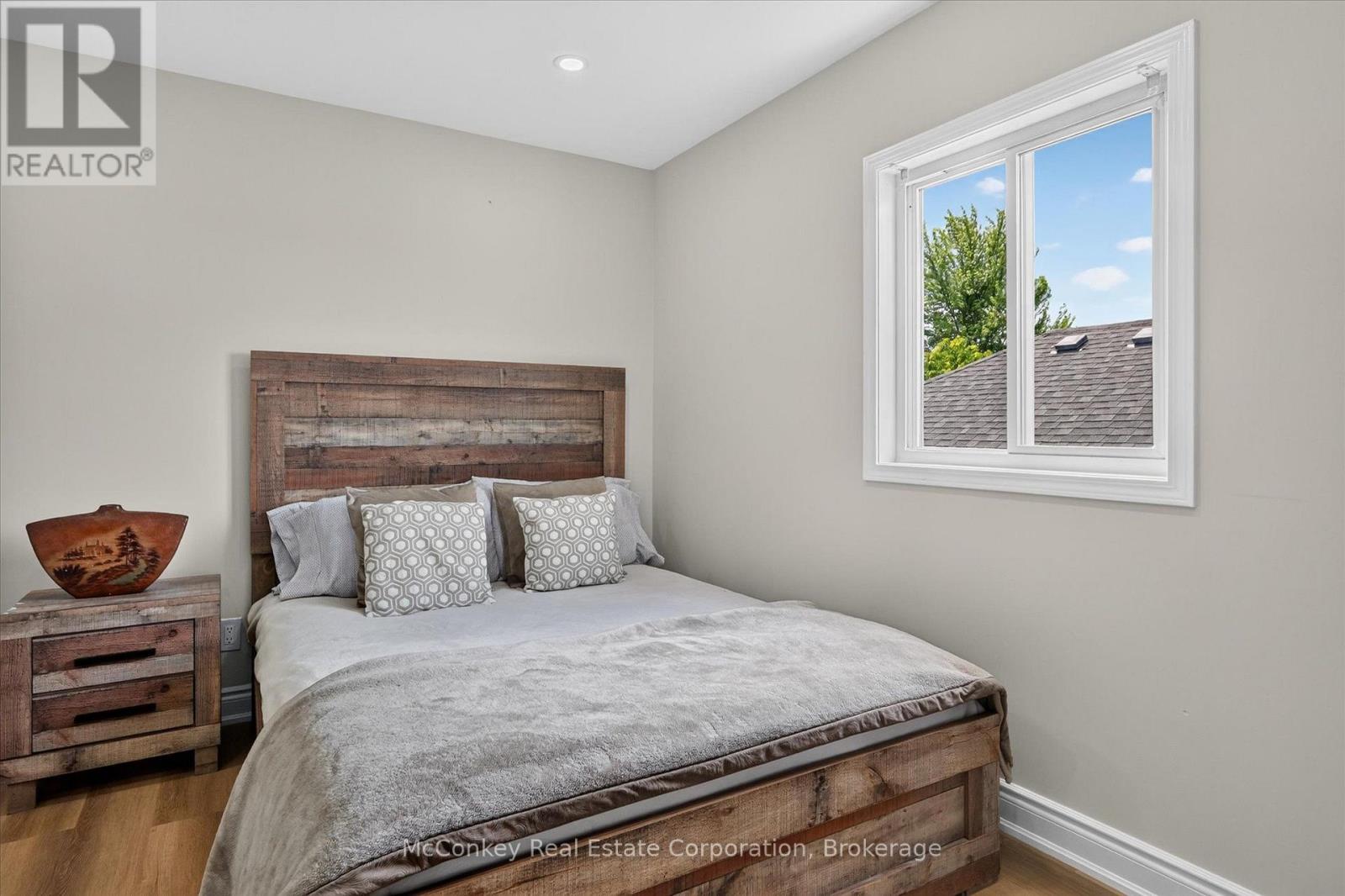 609 ACKERMAN CRESCENT - 38