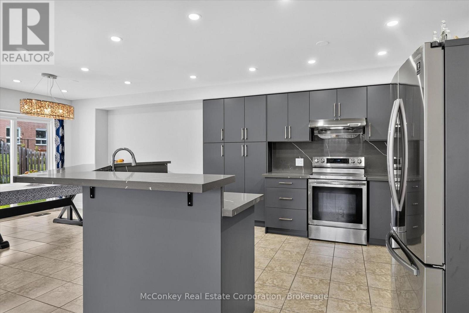 609 ACKERMAN CRESCENT - 5