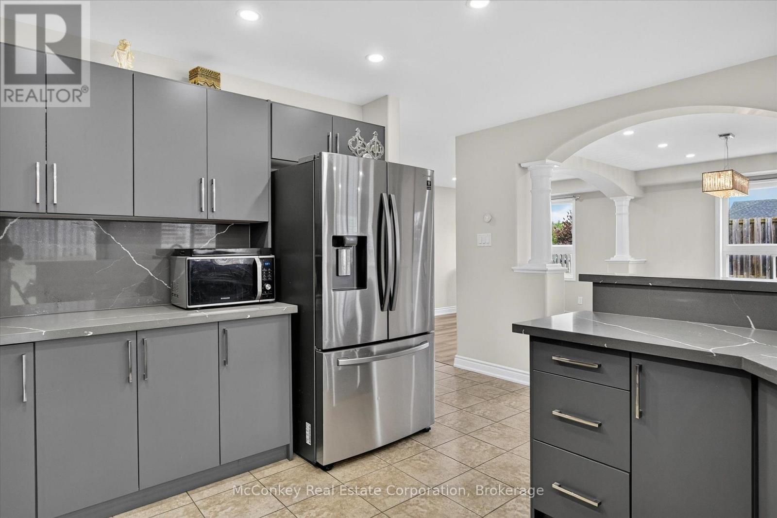 609 ACKERMAN CRESCENT - 6