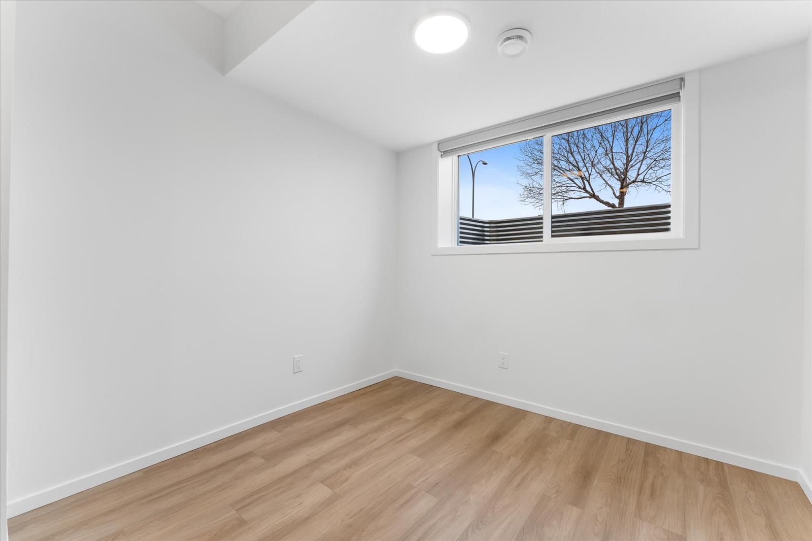 1 2 3 - 12411 81 Street NW - Photo 36