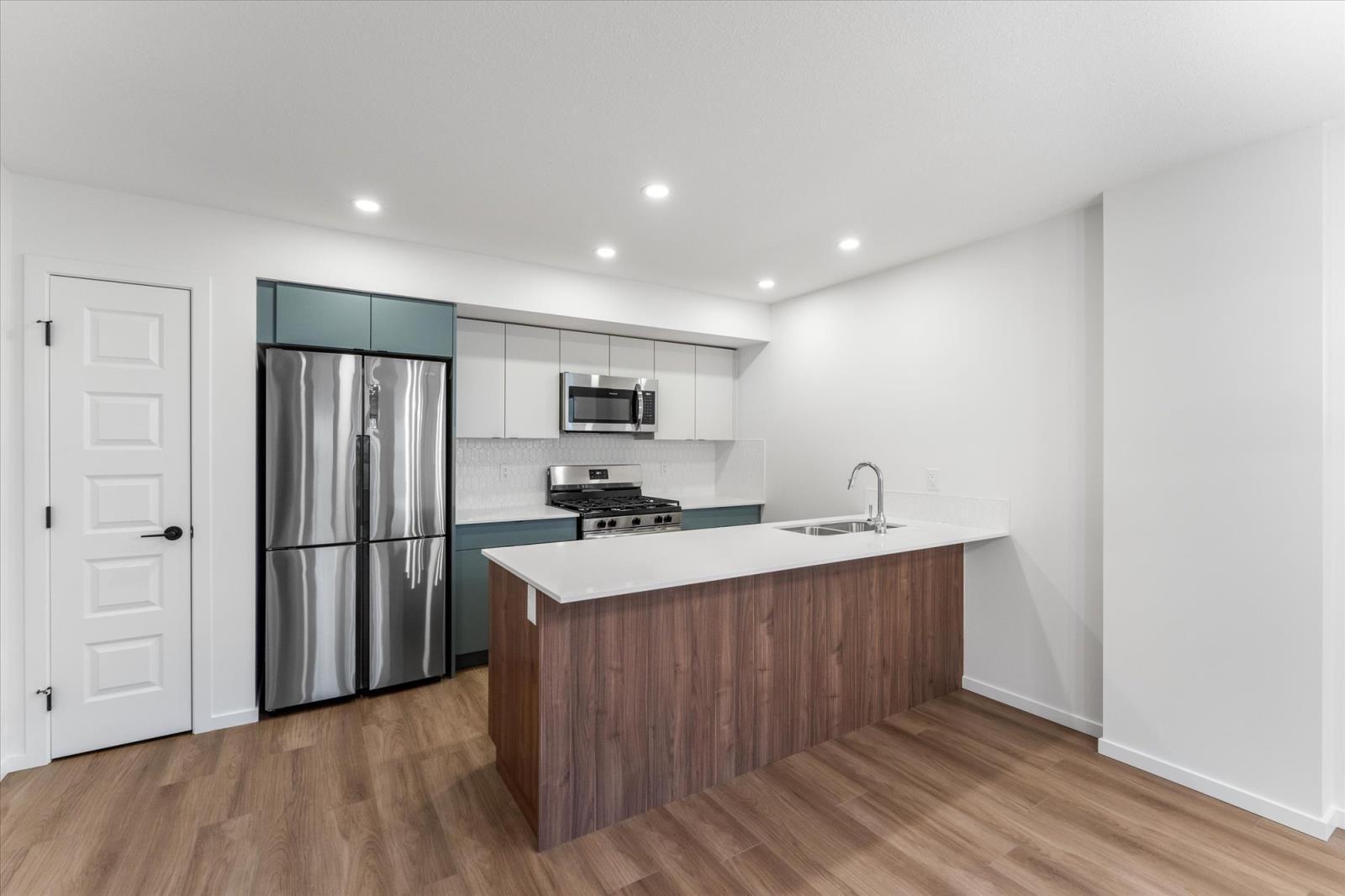 1 2 3 - 12411 81 Street NW - Photo 18