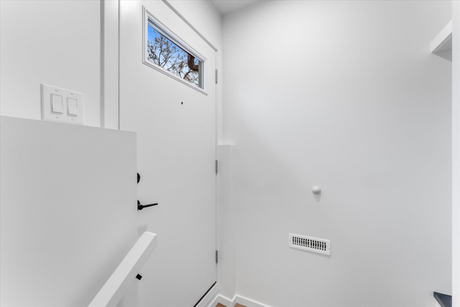 1 2 3 - 12411 81 Street NW - Photo 35
