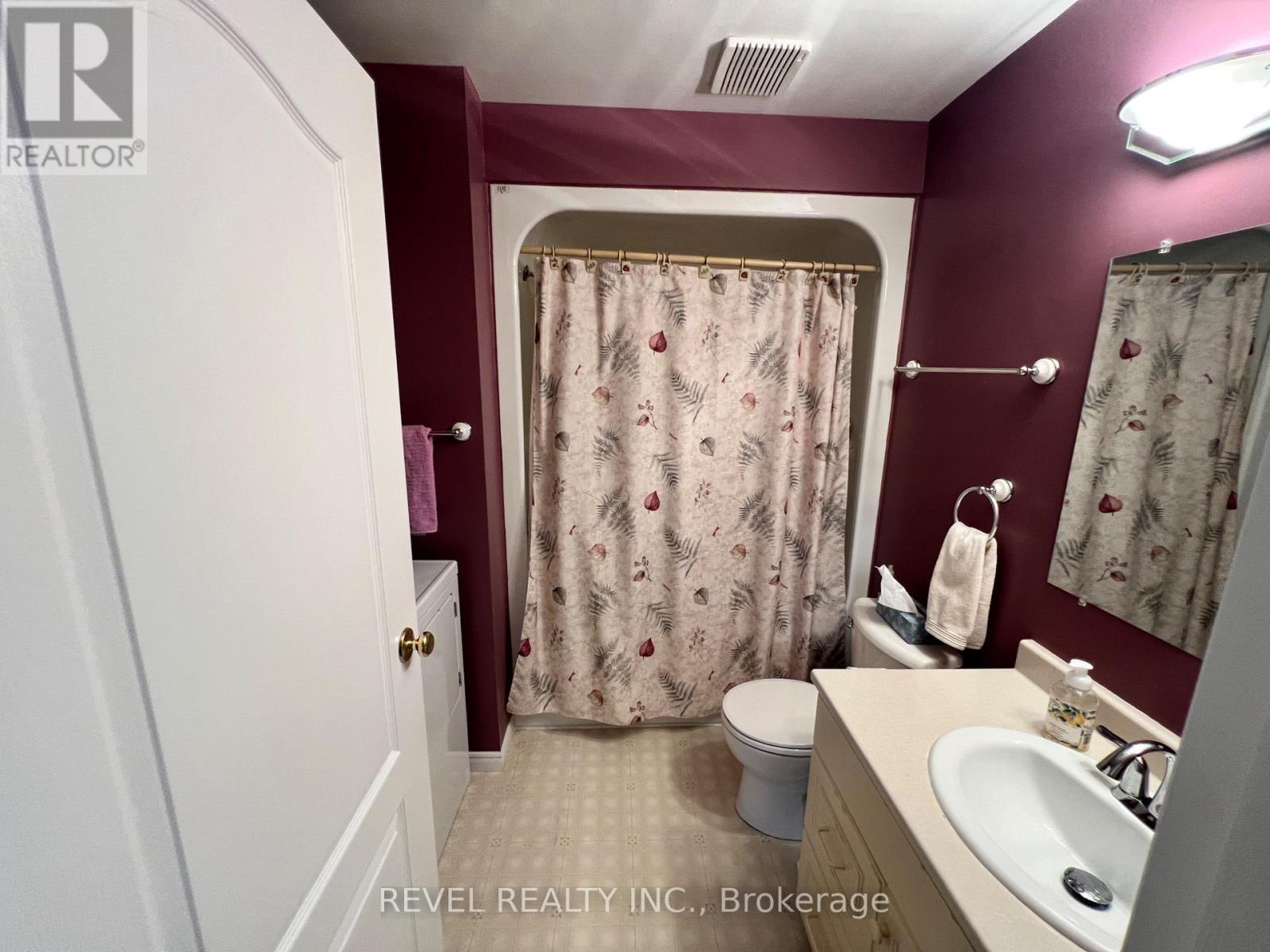 206 DUKE STREET W - 18