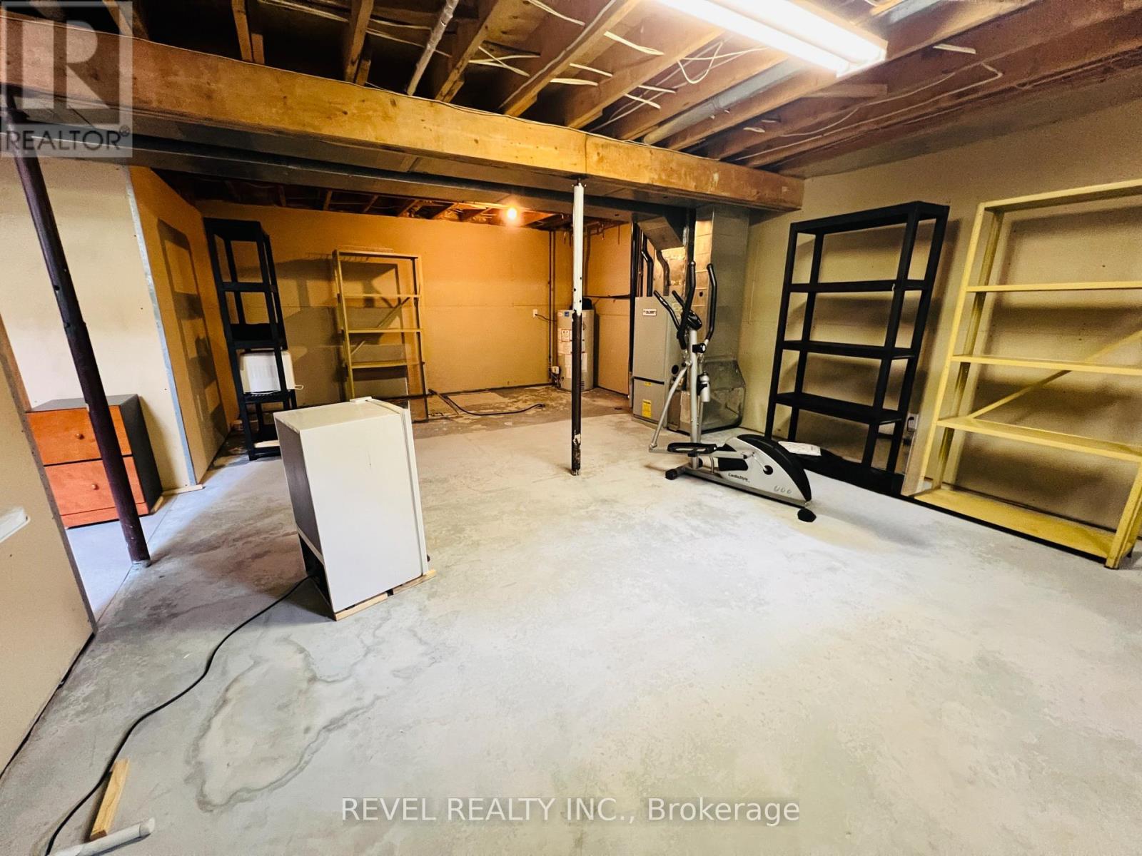 206 DUKE STREET W - 25