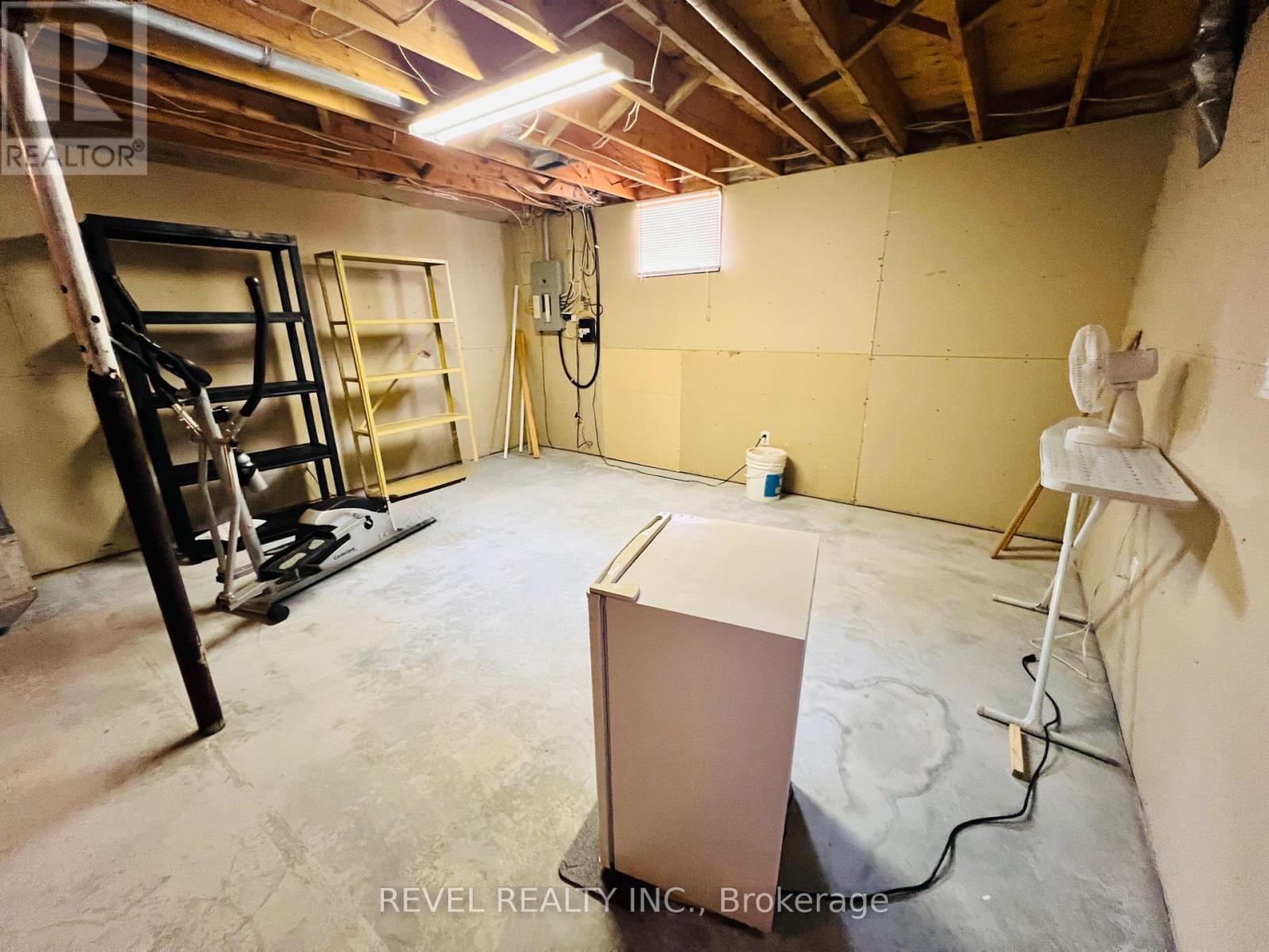 206 DUKE STREET W - 26