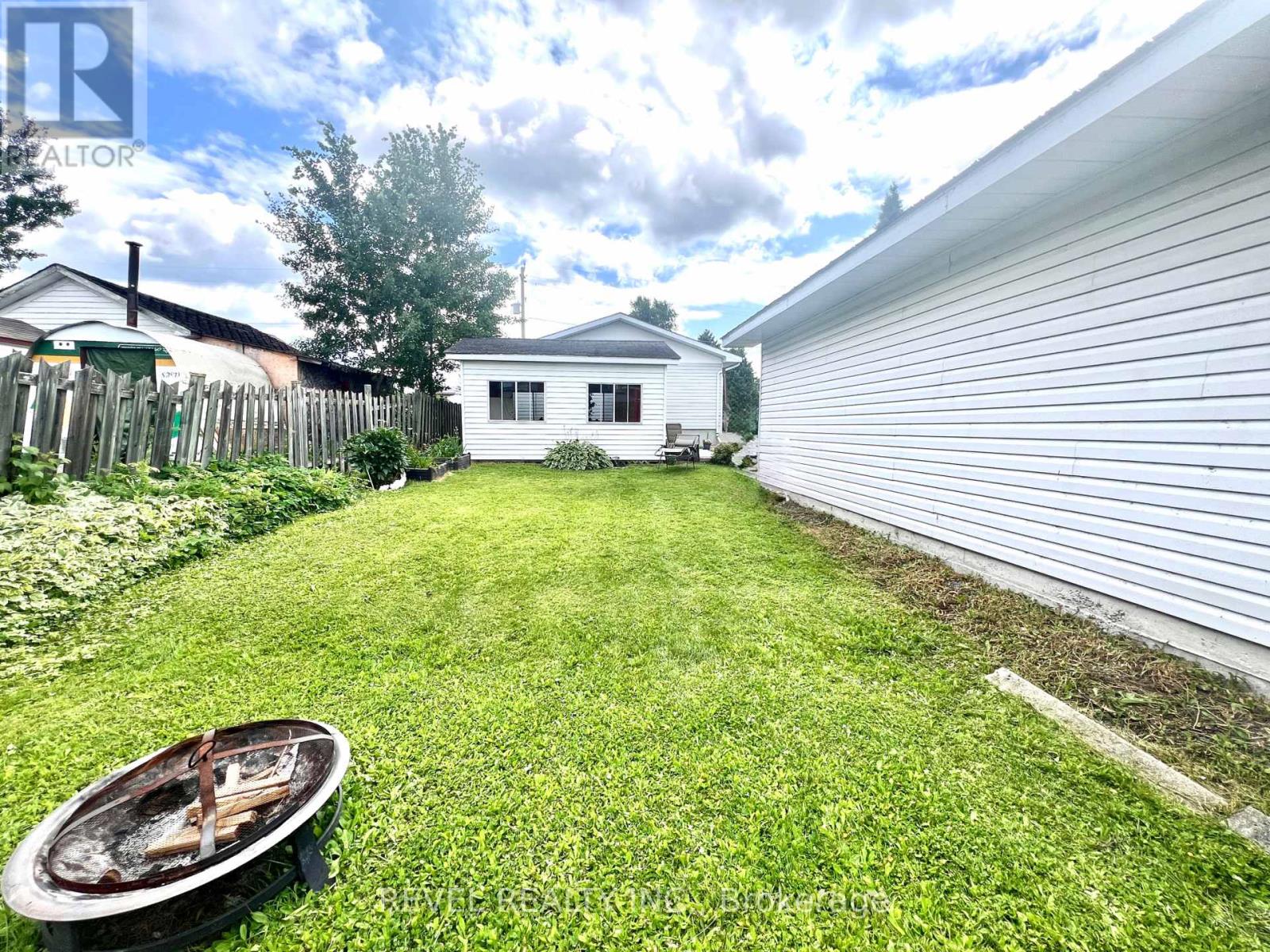 206 DUKE STREET W - 31