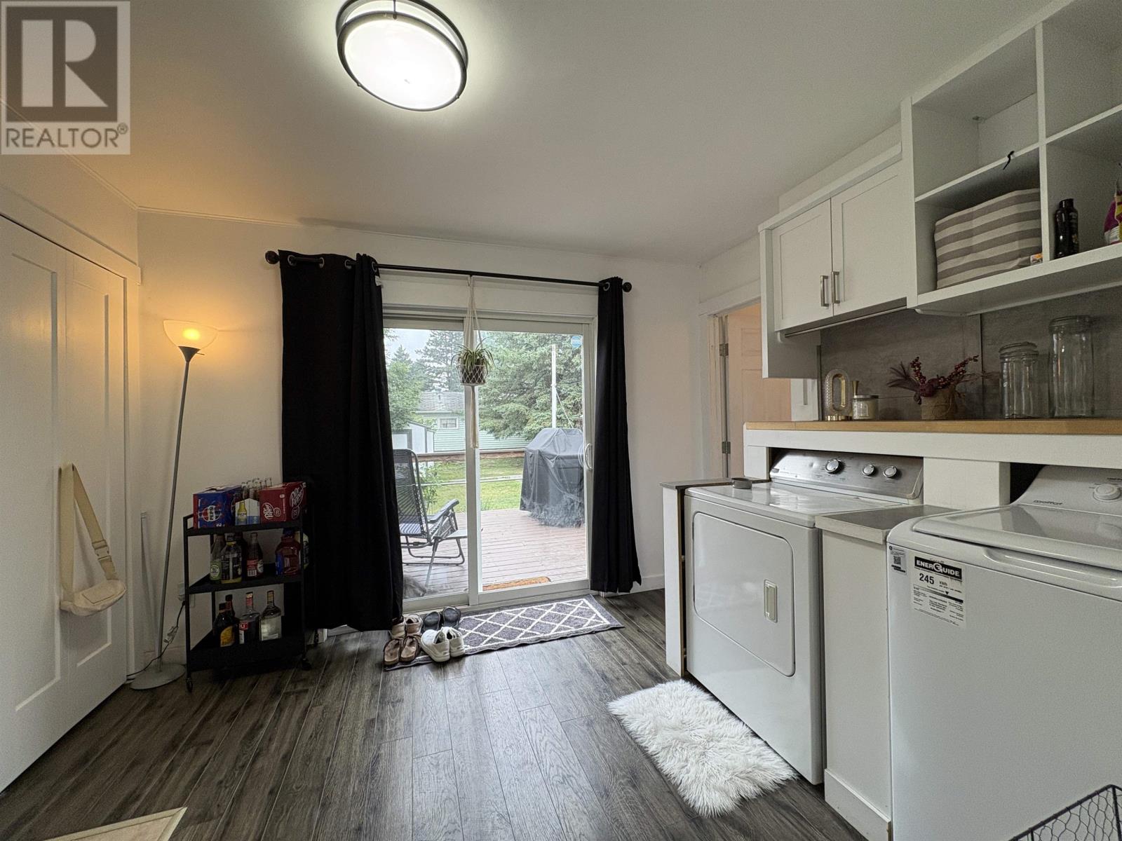 905 Portage AVE N - 16