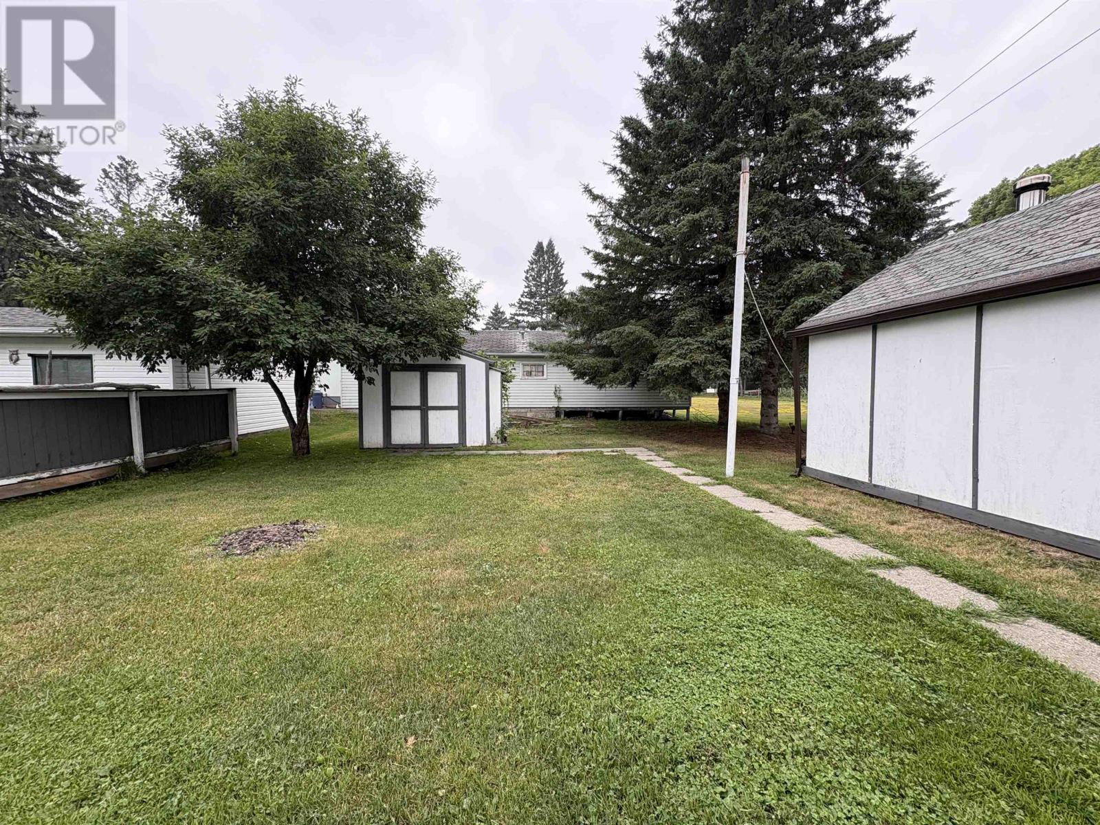 905 Portage AVE N - 23