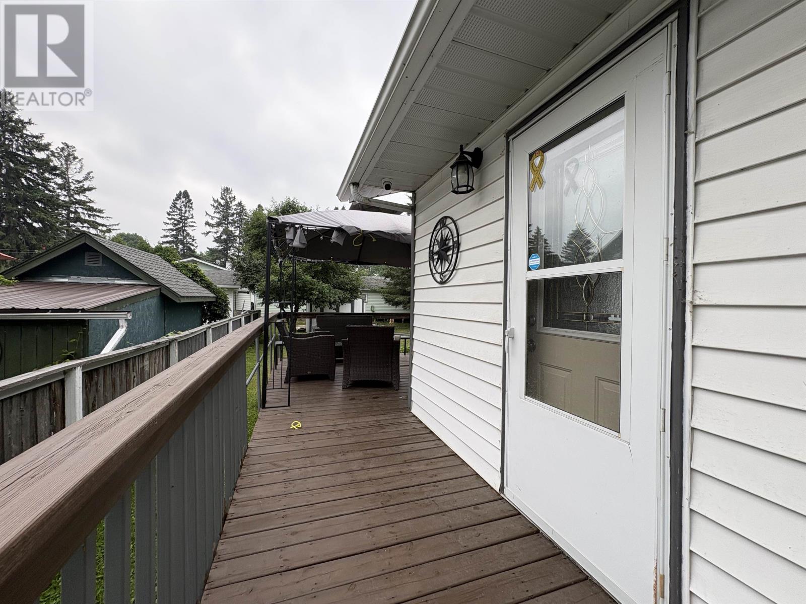 905 Portage AVE N - 29