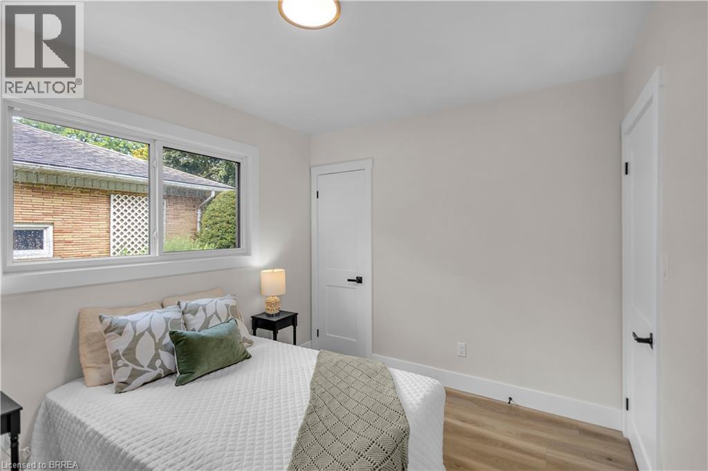 44 TYRELL Street - 23
