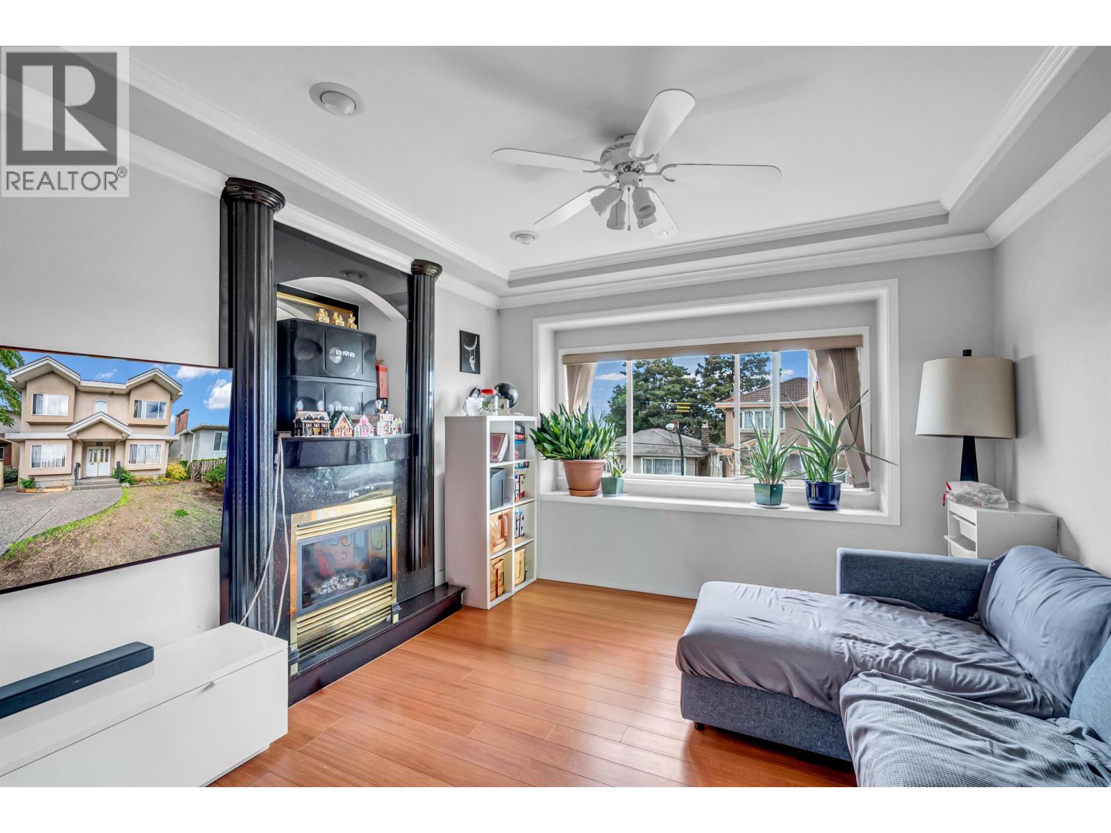 8 Bed, 4 Bath House for Sale in Vancouver – 331 E 61ST AVENUE, Vancouver – MLS# R3149158 - Image 17