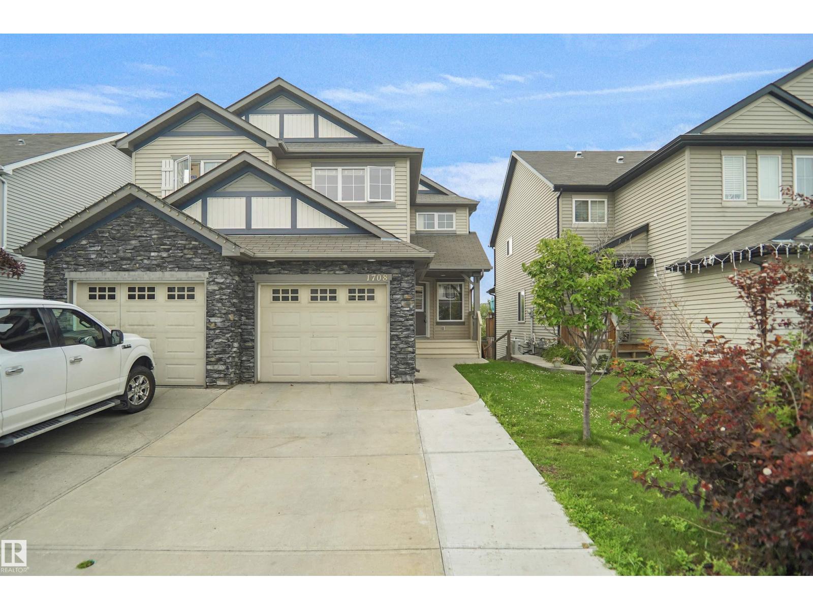 1708 65 ST SW - 1