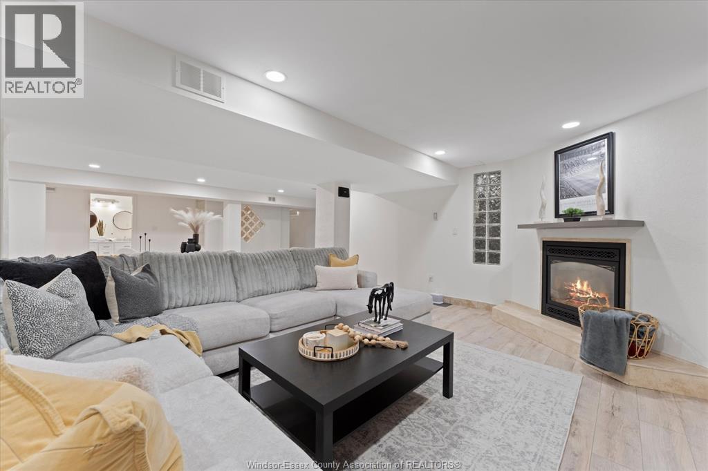 2689 BUTTERY STREET - 28