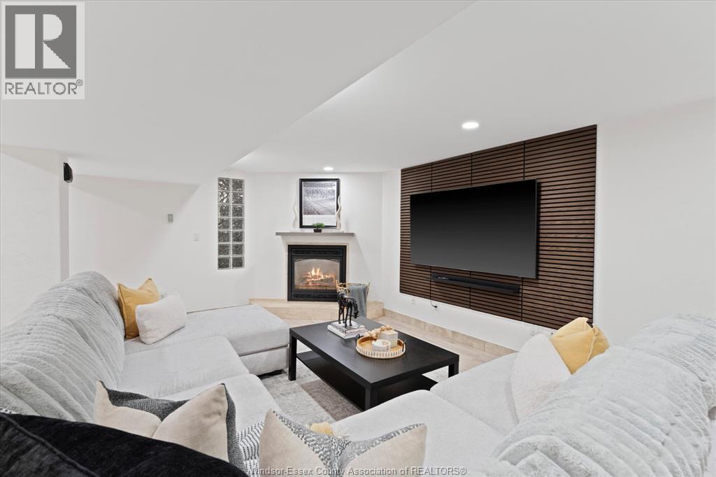 2689 BUTTERY STREET - 31