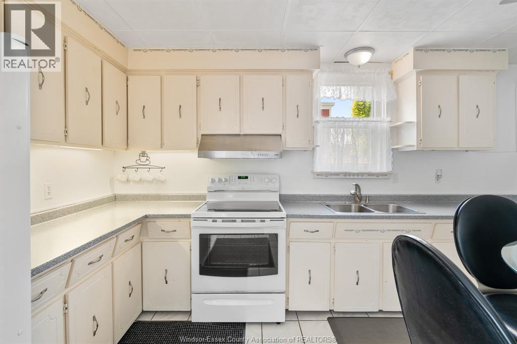 47 Sandwich STREET South - Image 23