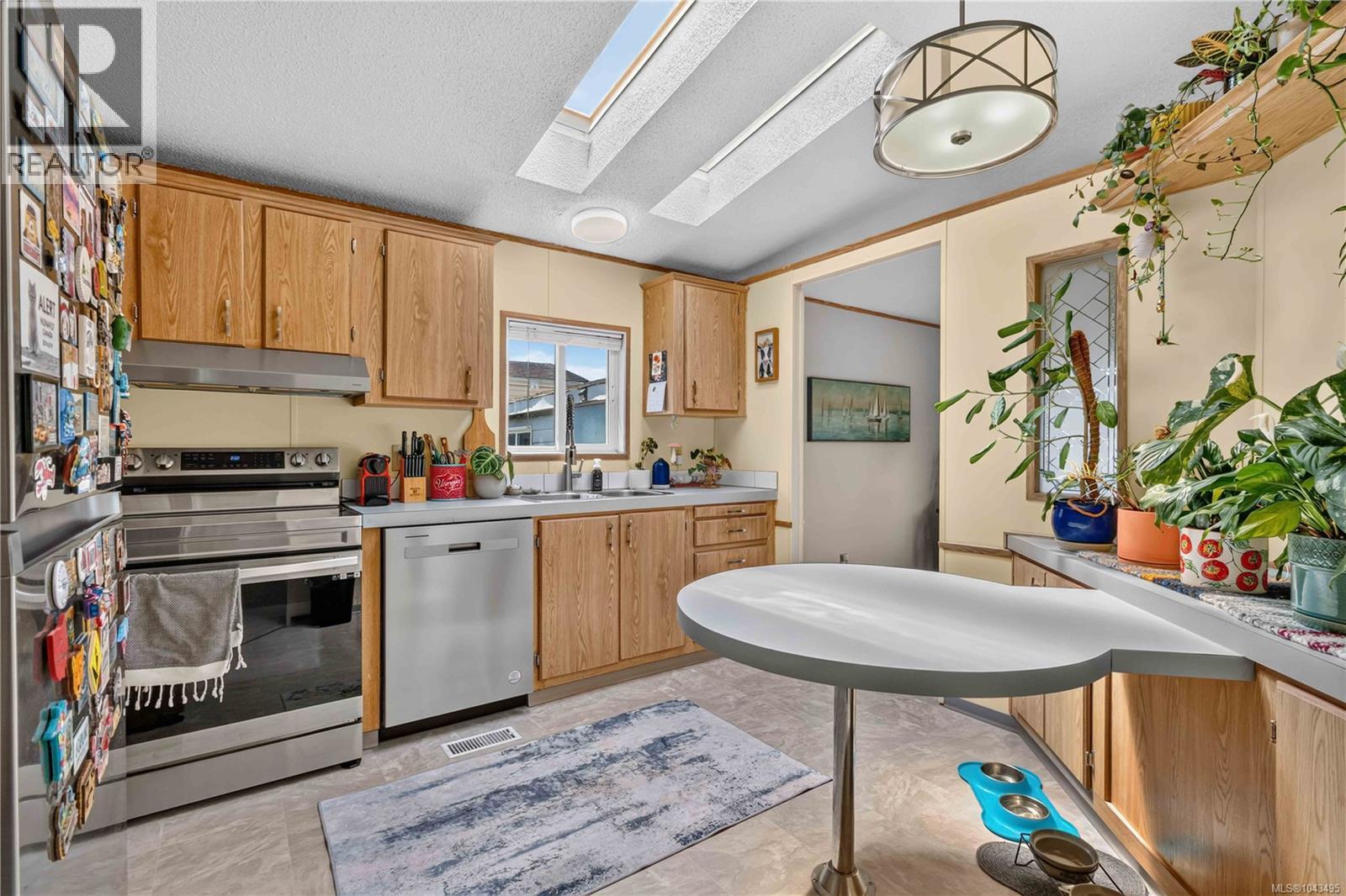 #22 1581 Middle Rd - 16