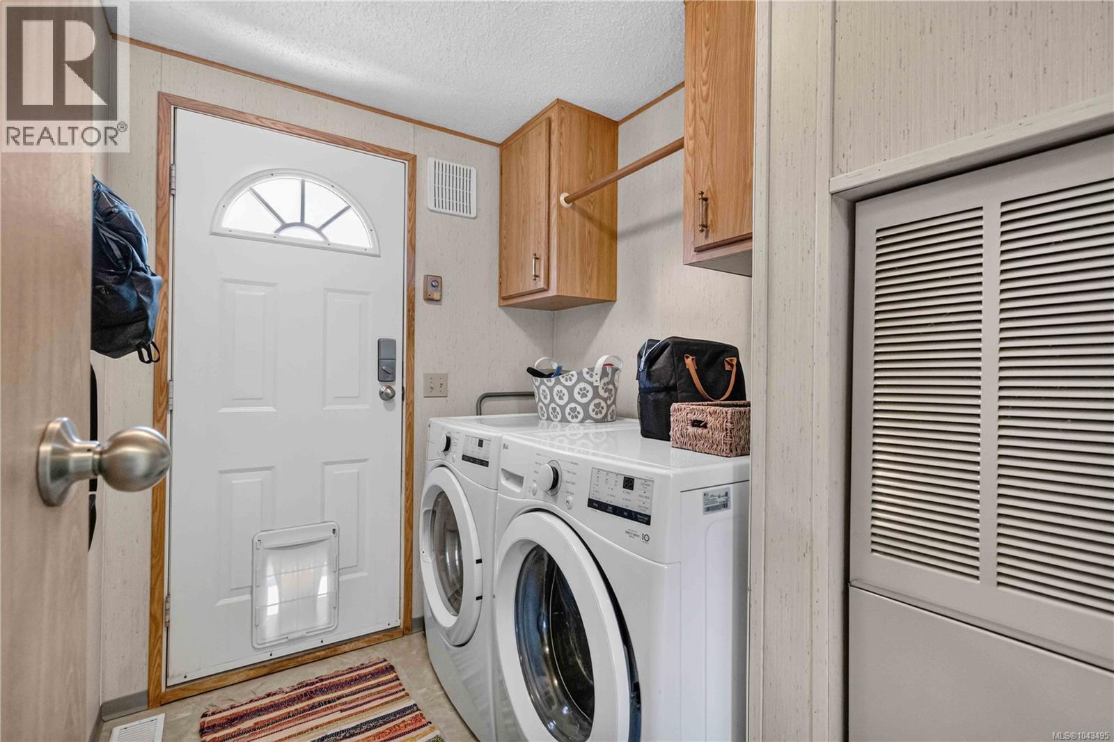 #22 1581 Middle Rd - 17