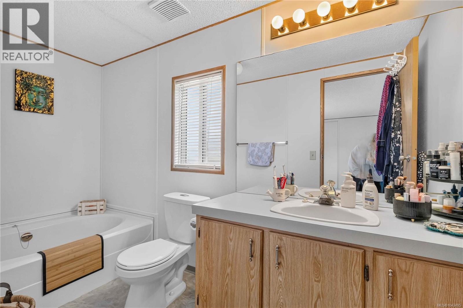 #22 1581 Middle Rd - 22