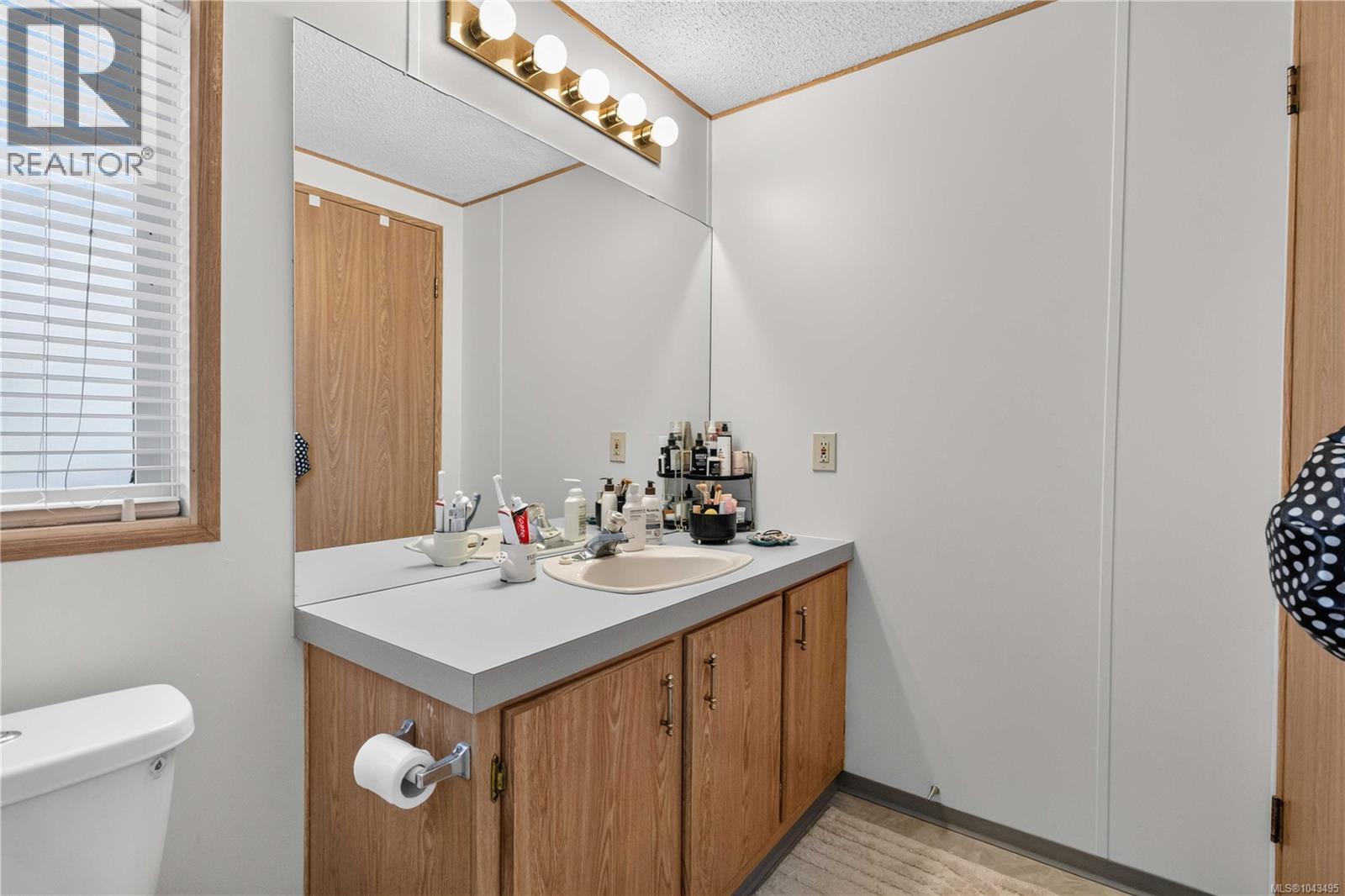 #22 1581 Middle Rd - 23
