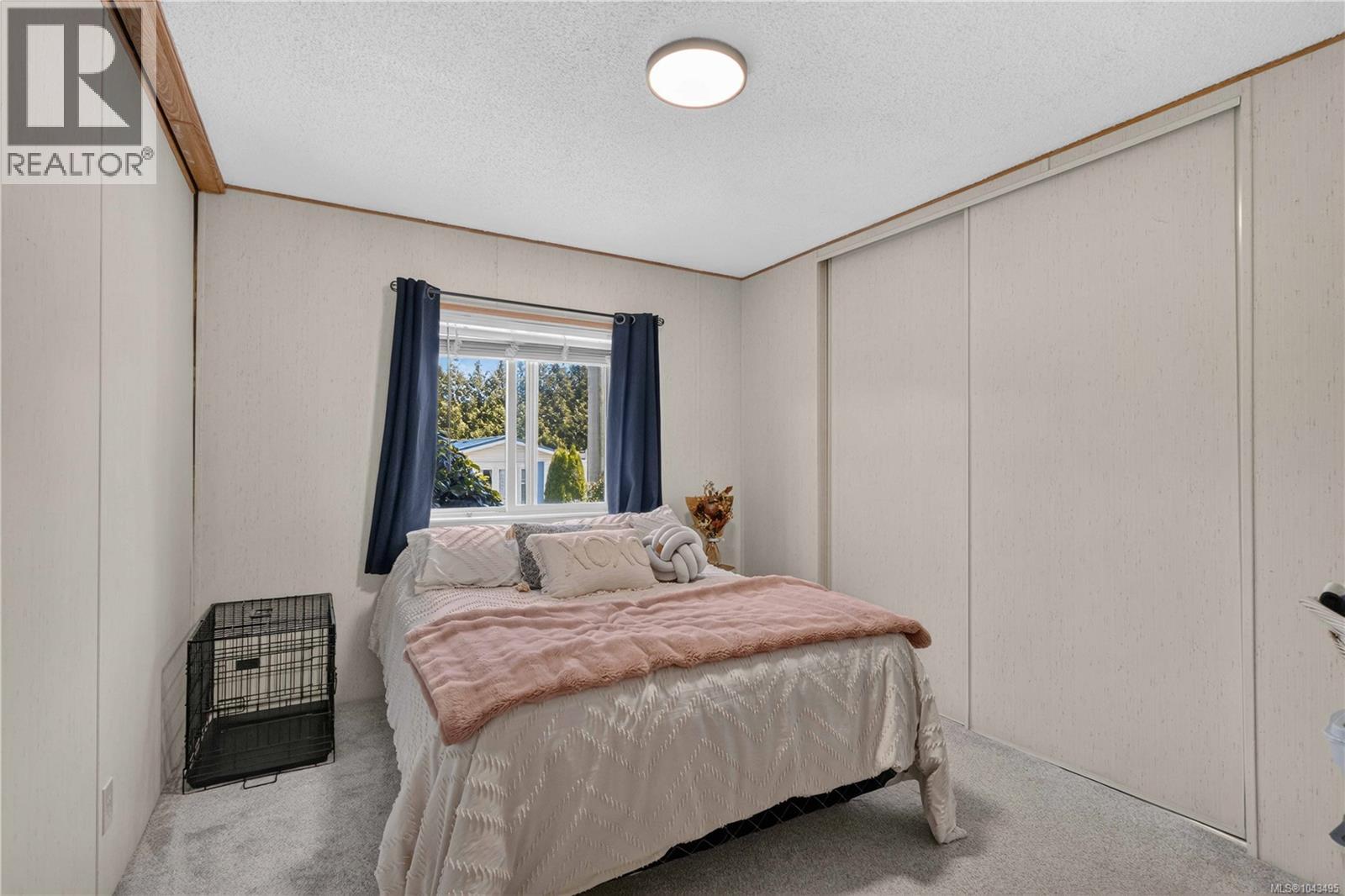 #22 1581 Middle Rd - 24
