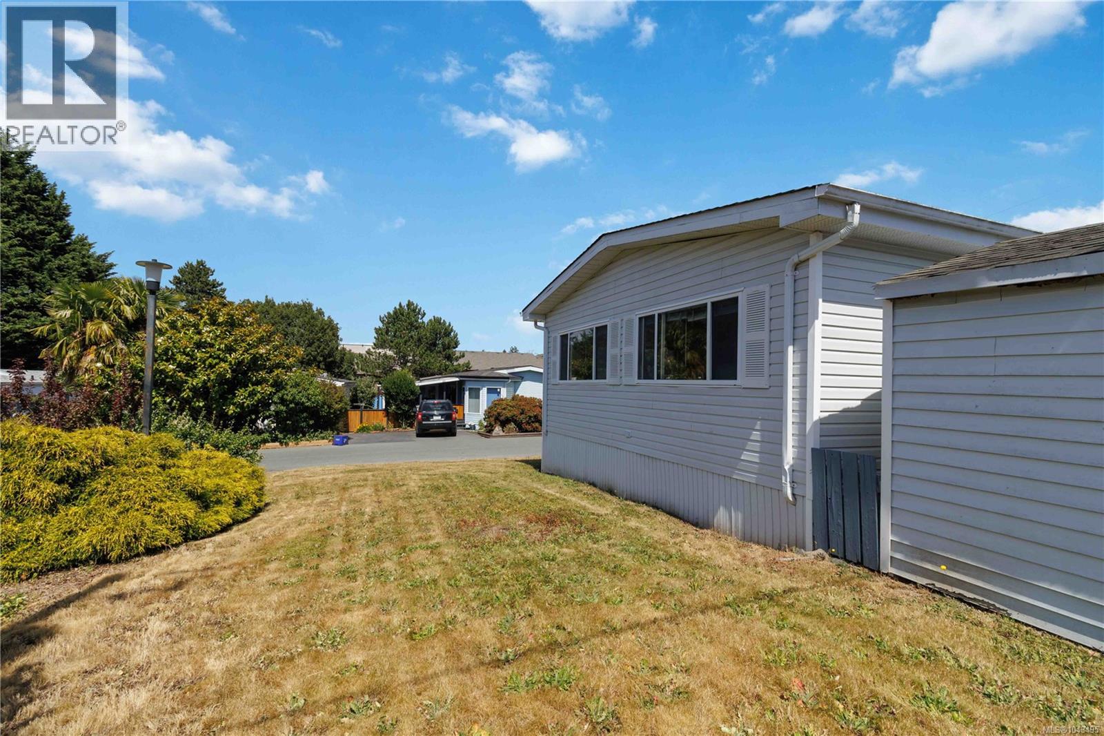 #22 1581 Middle Rd - 30
