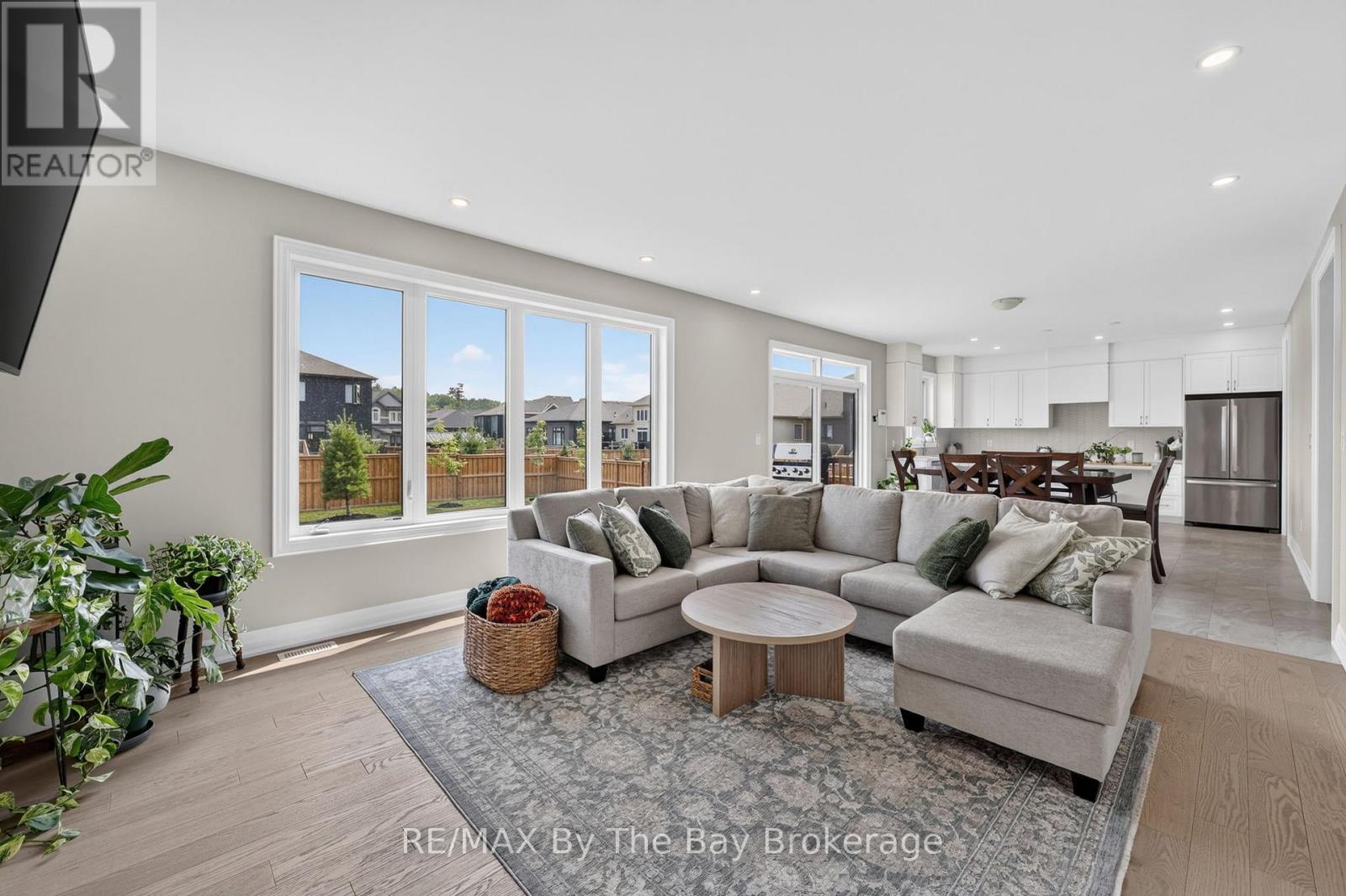 222 MAPLESIDE DRIVE - Image 11